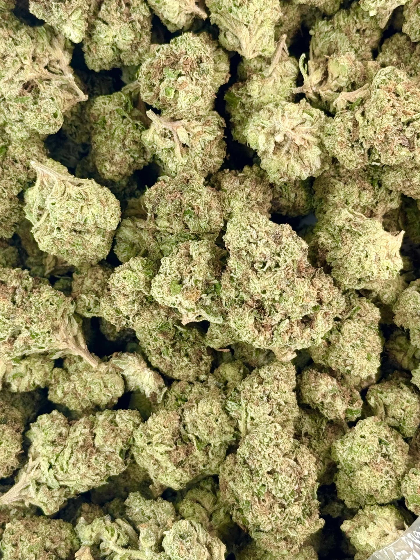 Wedding Cake THCa Light Dep. Flower